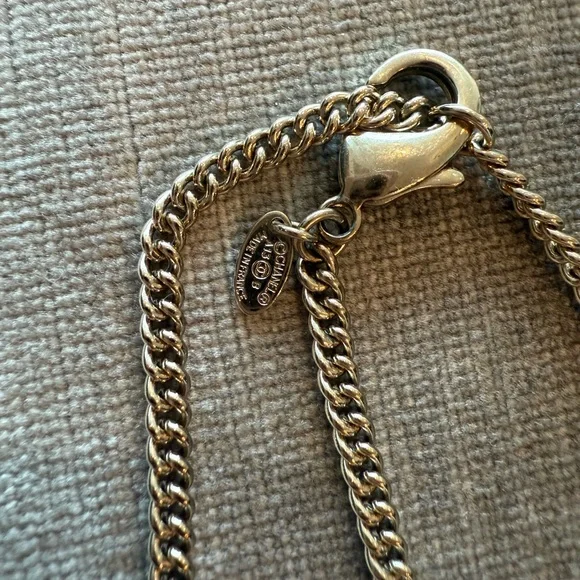 Authentic Chanel CC Faux Pearl Necklace Gold Tone - Picture 6 of 12